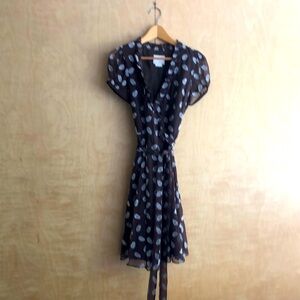 Kate Spade brown pineapple silk wrap dress. 4 in great condition.